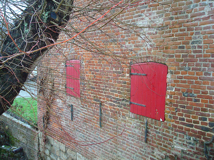 Openings in the side wall, equipped with hinged shutters